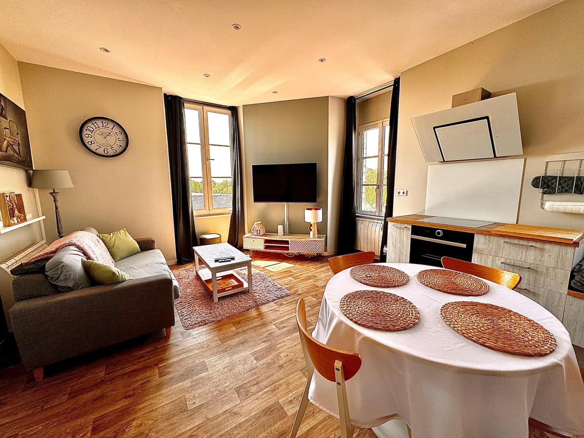 Duplex - Place De Parking Prive Leilighet Orléans Eksteriør bilde